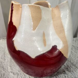 Vtg handmade pottery signed Claire '92 peach color with white & red drip glaze